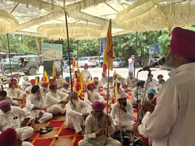 ਕਿਸਾਨ ਯੂਨੀਅਨ ਨੇ ਲਾਇਆ ਐੱਸਡੀਐੱਮ ਦਫ਼ਤਰ ਅੱਗੇ ਧਰਨਾ