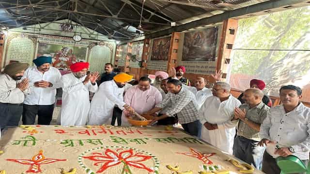ਮੰਤਰੀ ਹਰਦੀਪ ਮੁੰਡੀਆਂ ਨੇ ਗਊ ਹਸਪਤਾਲ ਦਾ ਕੀਤਾ ਦੌਰਾ, ਪ੍ਰਬੰਧਾਂ ਨੂੰ ਸੁਧਾਰਨ ਤੇ ਸਹੂਲਤਾਂ ਵਧਾਉਣ 'ਤੇ ਦਿੱਤਾ ਜ਼ੋਰ